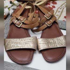 Clark sandals woman size 8.5 gold and brown color